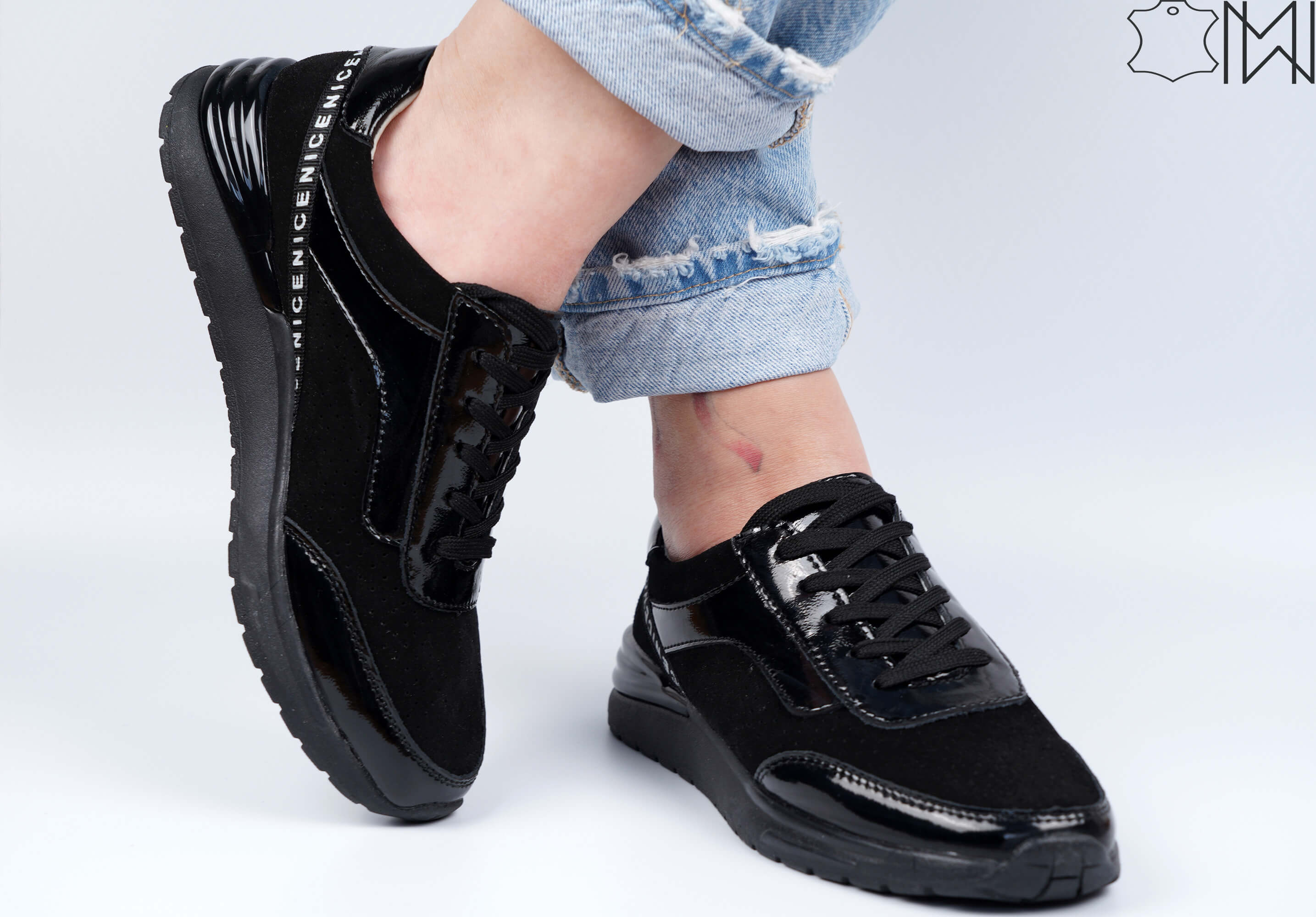 Nice cheap black sneakers